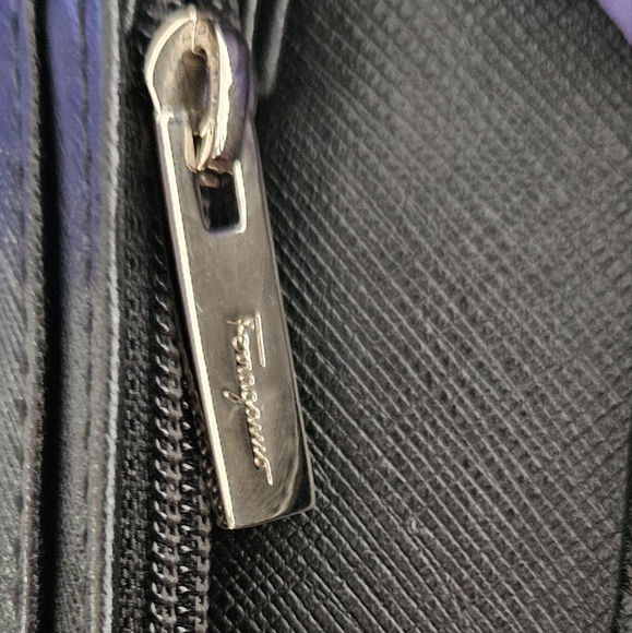 Salvatore Ferragamo Black Saffiano Leather Wallet With COA - Picture 8 of 17